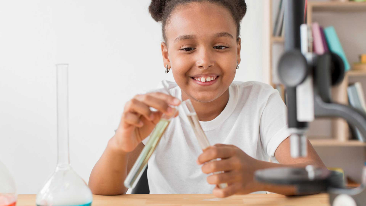 Elementary Science Curriculum: Hands-on Discovery in a Virtual Environment